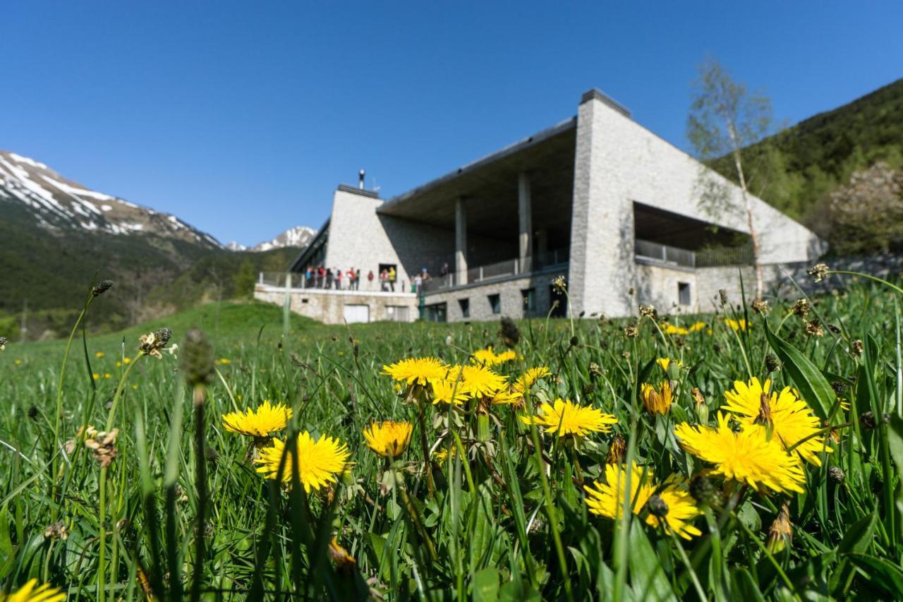 Monnatura Pirineus Son Del Pi Kültér fotó